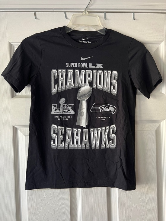 Nike Other - NWOT Nike Black Super Bowl Champions Graphic Tee